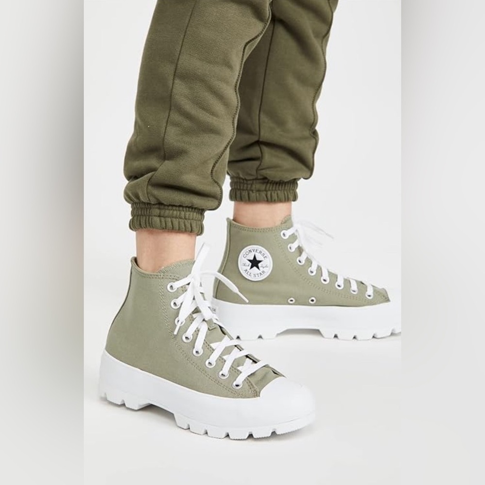 Converse Chucky Taylor All Star High Top Shoes, Size 7